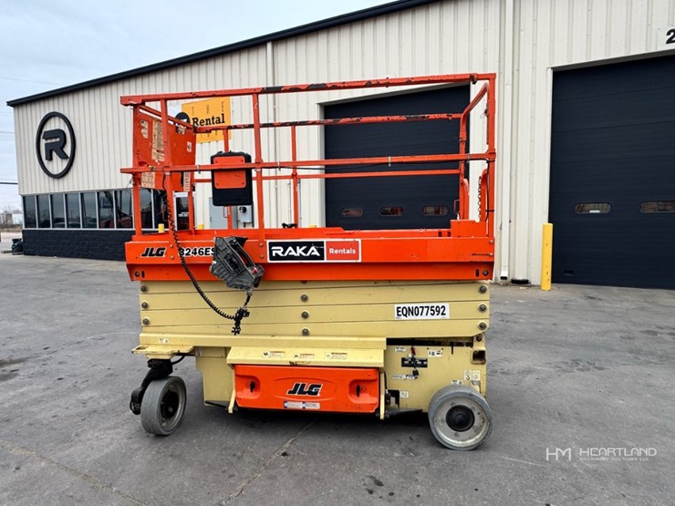 2018-jlg-3246es-image-2