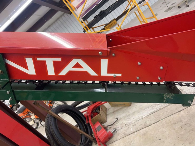 1927-fordson-with-continental-corn-picker-image-52