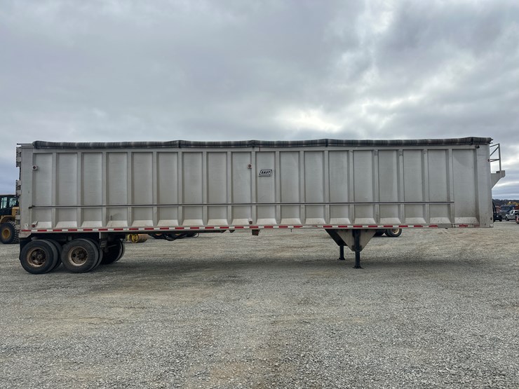 2008-massey-ferguson-8-image-6