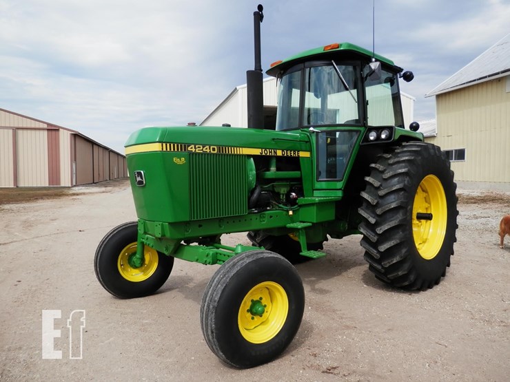 john-deere-4240-image-1