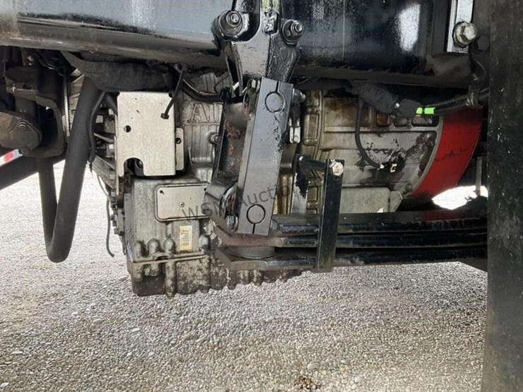 2018-peterbilt-520-image-28