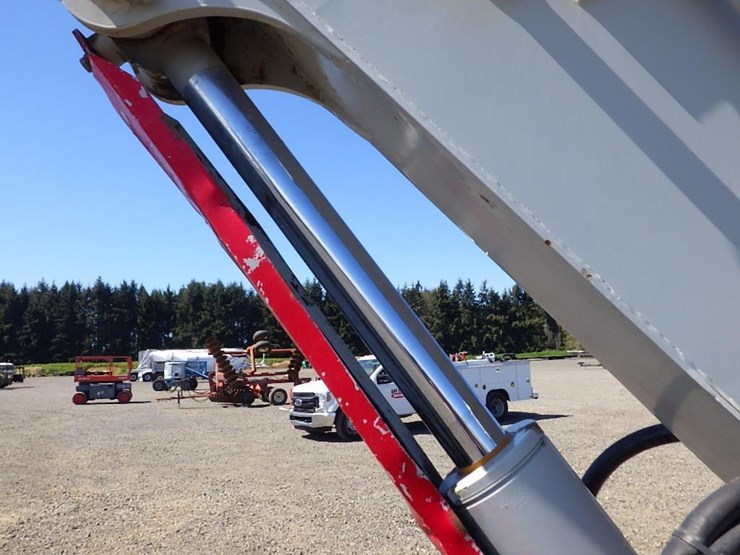 takeuchi-tb260-image-17