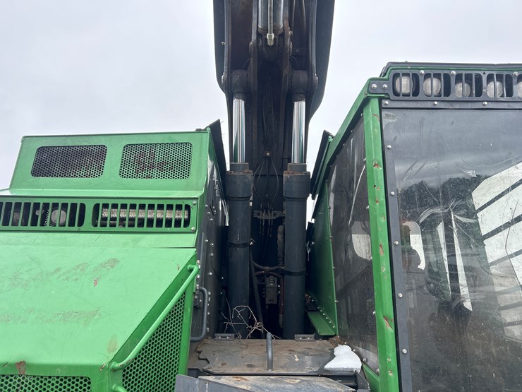 massey-ferguson-8-image-43