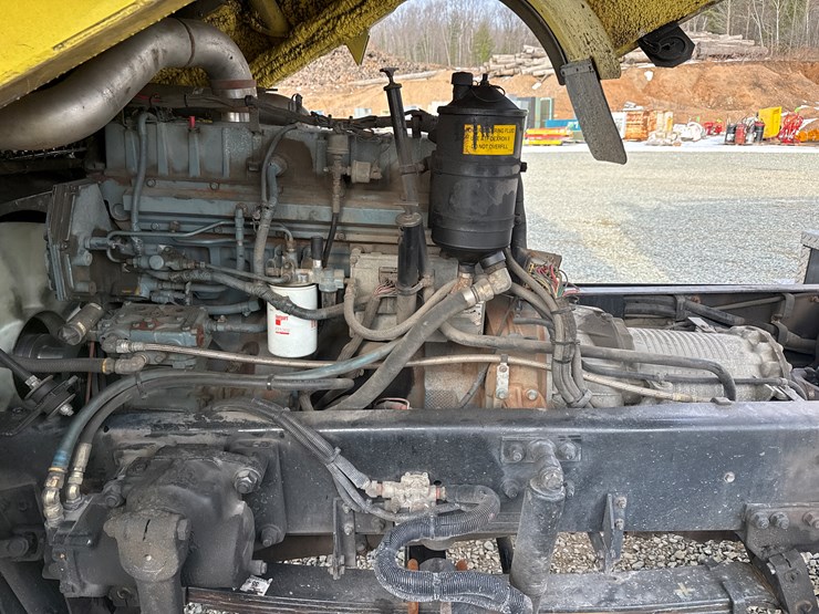 1998-massey-ferguson-8-image-47