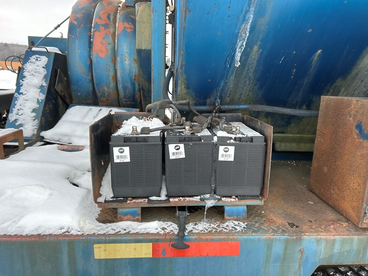 1990-ford-l9000-image-23