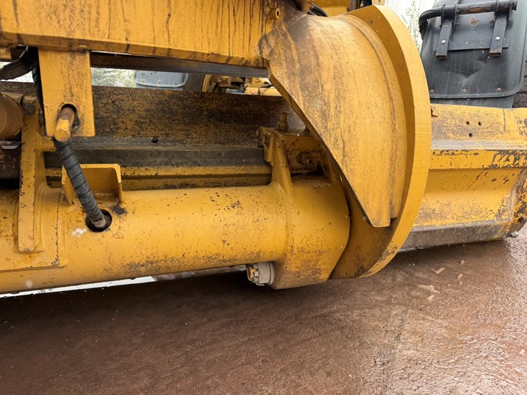 caterpillar-160m-image-83