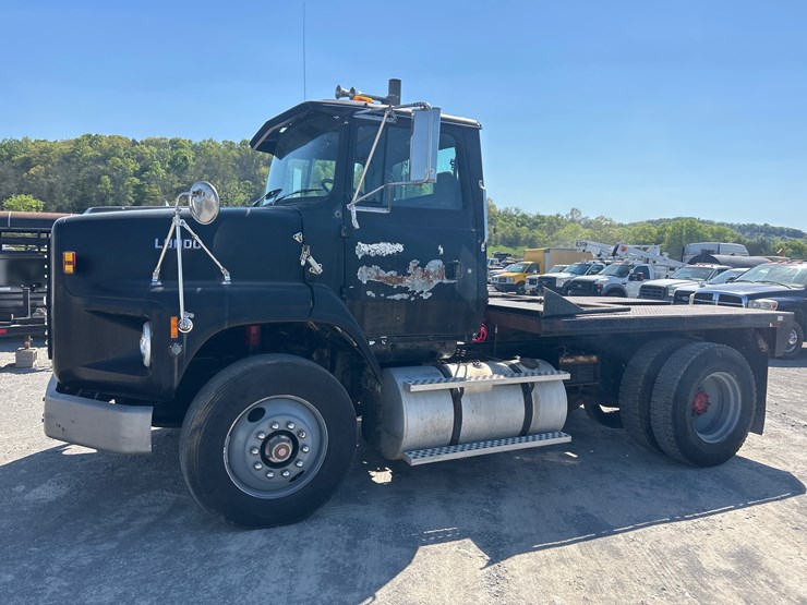 1992-ford-ls9000-image-6