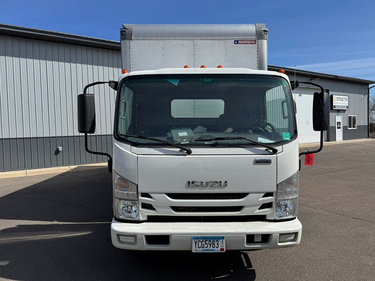 2019-isuzu-nrr-image-8