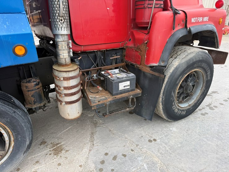 mack-dm688s-image-28