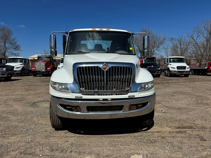 2018-international-4000-image-8