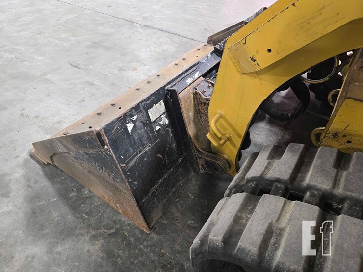 2022-caterpillar-289d3-image-12