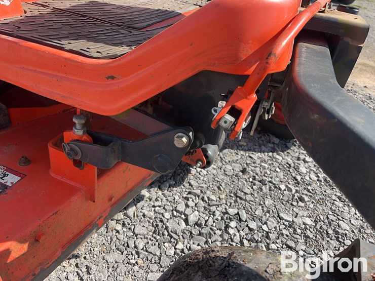 2018-kubota-zd1211-image-16