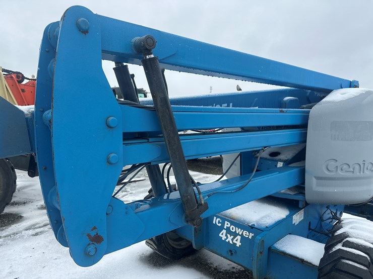 2005-massey-ferguson-8-image-18