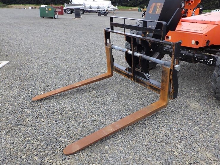 2018-jlg-8042-image-16