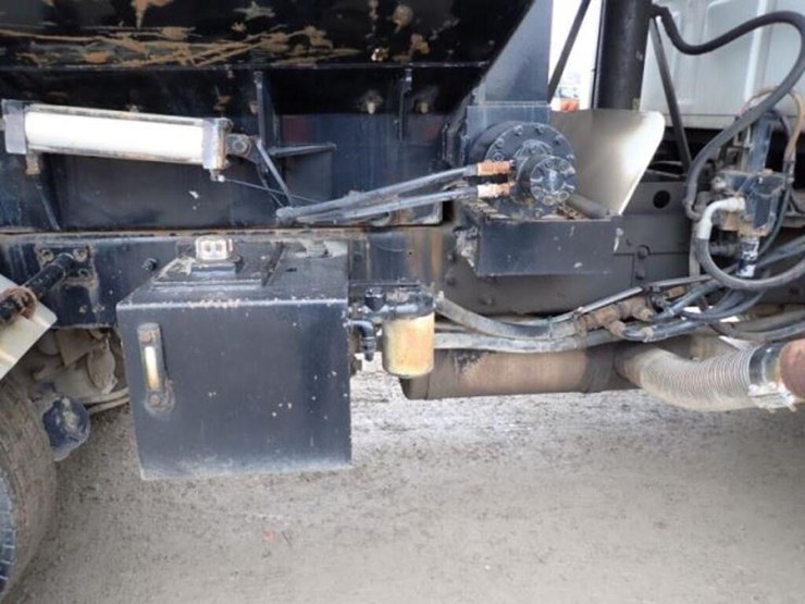 1999-sterling-l9513-image-58