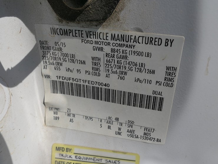 2015-ford-f550-image-8