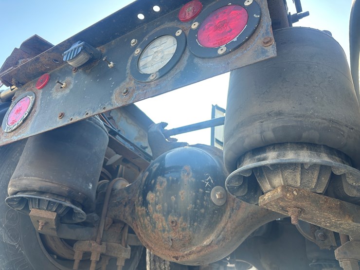 2017-international-lt-image-71