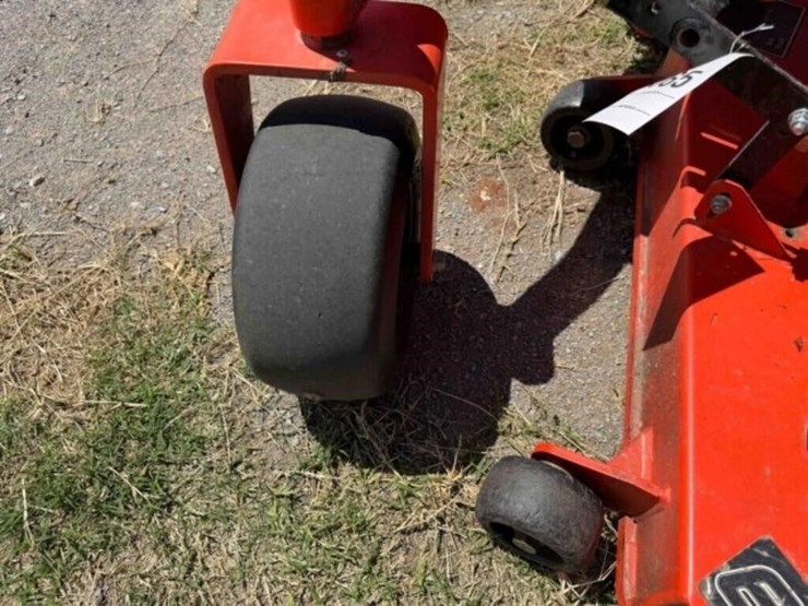 bad-boy-maverick-60”-zeroturn-mower-image-15