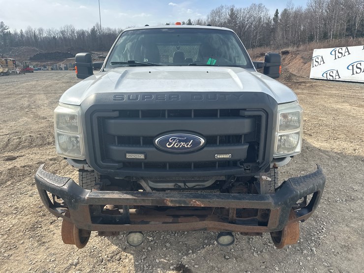 2011-ford-f350-image-8