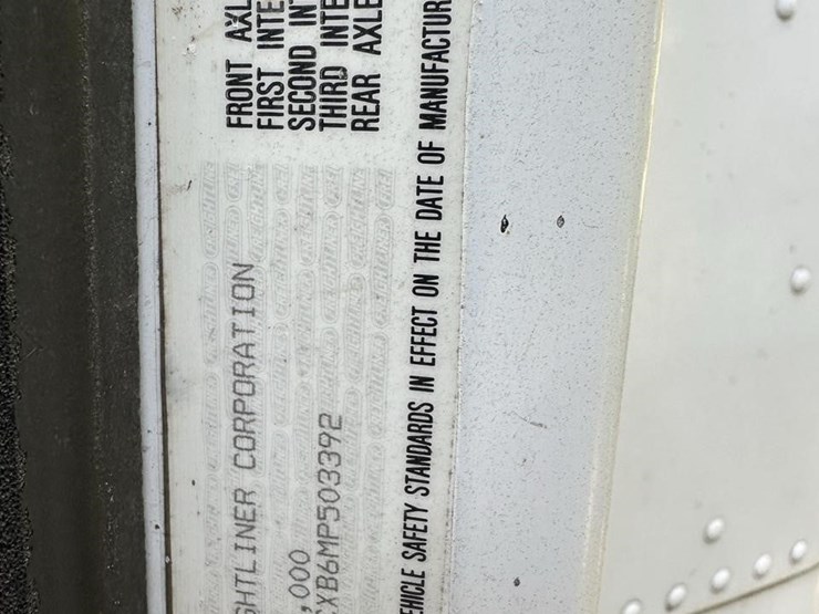 1991-freightliner-fld120-image-52