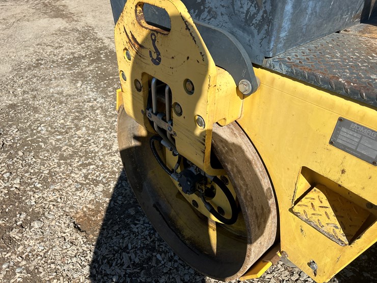 2007-bomag-bw138ad-image-20