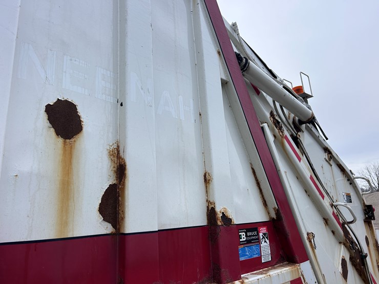 2003-international-7400-image-16