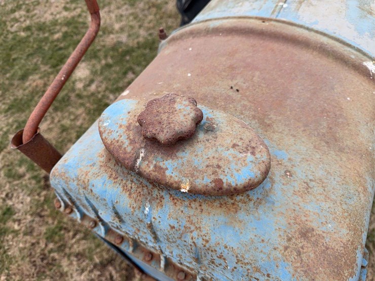 fordson-all-around-england-tractor-image-20