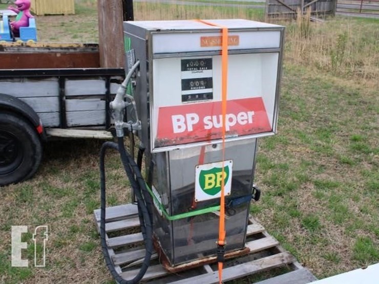 #1113-vintage-universal-gas-pump-model-sin2-poor-c-image-1