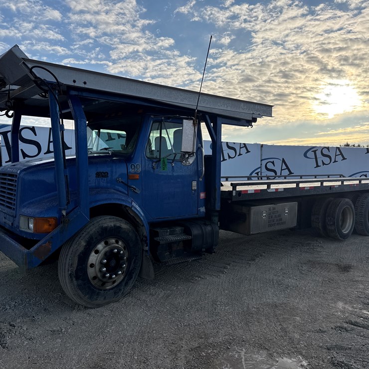 1999 INTERNATIONAL 4900