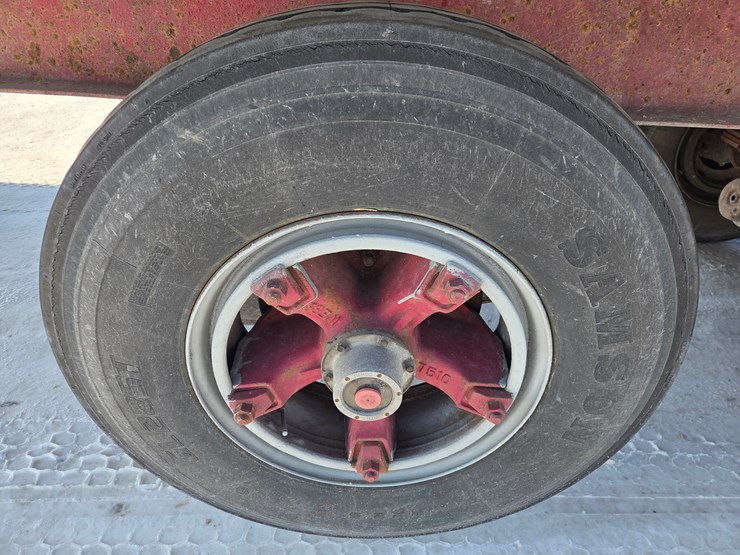 1998-massey-ferguson-8-image-36