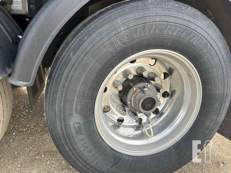 2025-wilson-grain-trailer-image-33