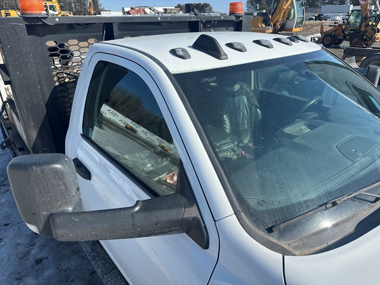 2020-dodge-3500-image-14