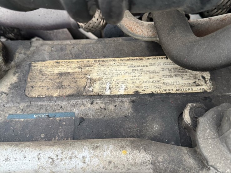 2012-hino-338-image-40