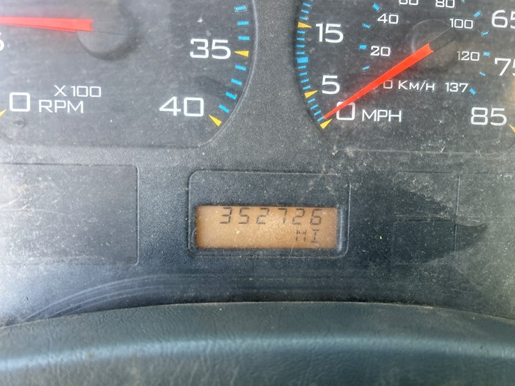 2005-international-7600-image-66