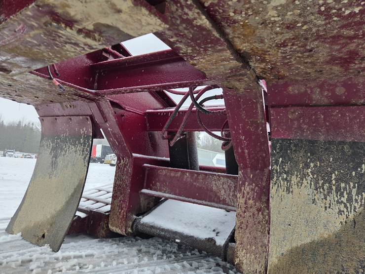 1994-massey-ferguson-8-image-23