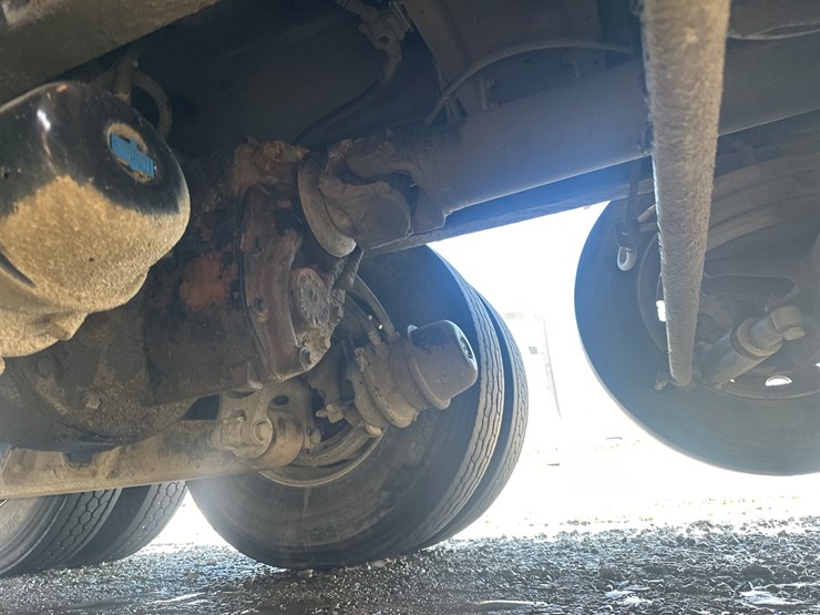 2012-international-7600-image-61