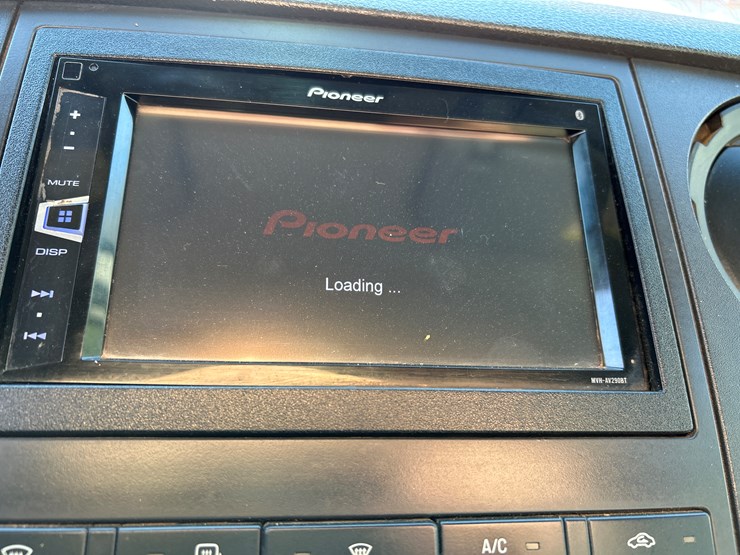 2012-ford-f550-image-47