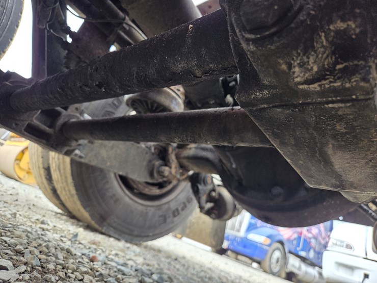 2005-kenworth-t600-image-40