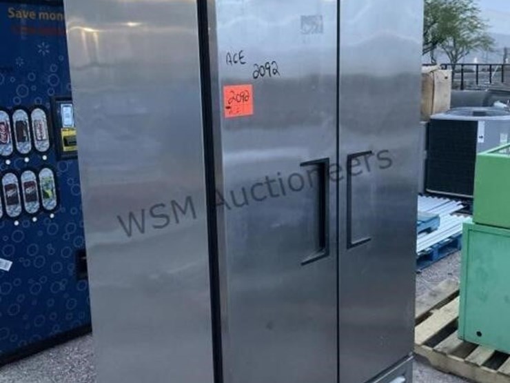 true-commercial-refrigerator-image-4