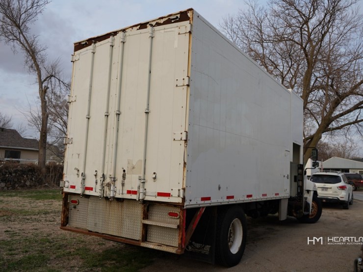 2012-hino-338-image-4