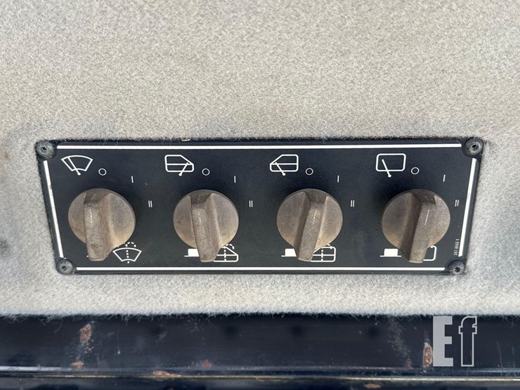 2011-caterpillar-d6t-image-26