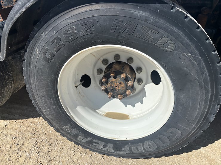 1994-international-9400-image-103