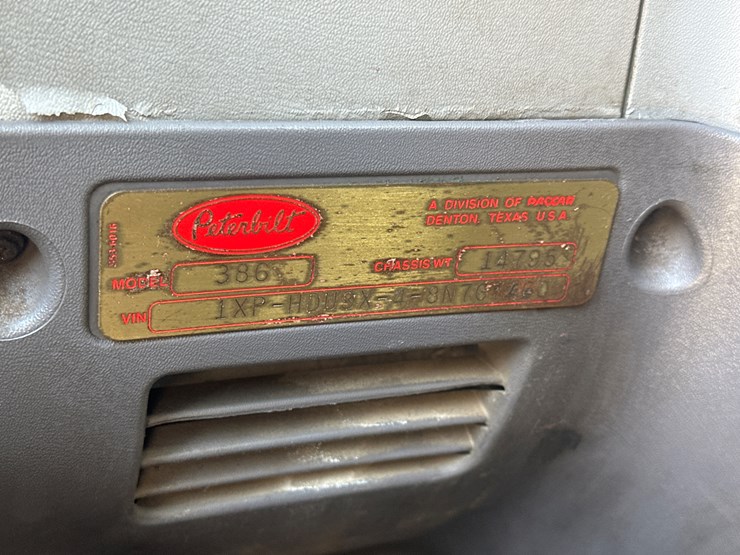 2008-peterbilt-386-image-67