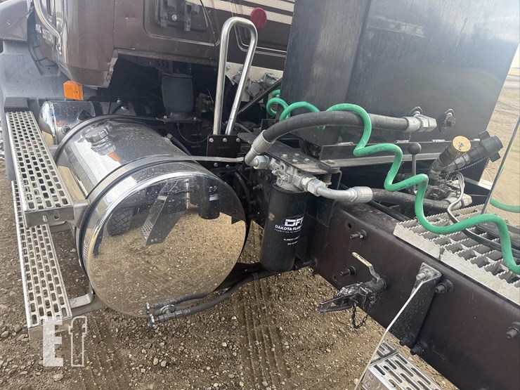 2007-mack-pinnacle-cxp613-image-30