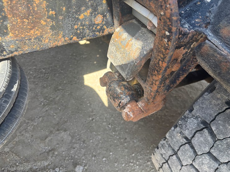 1994-international-9400-image-94