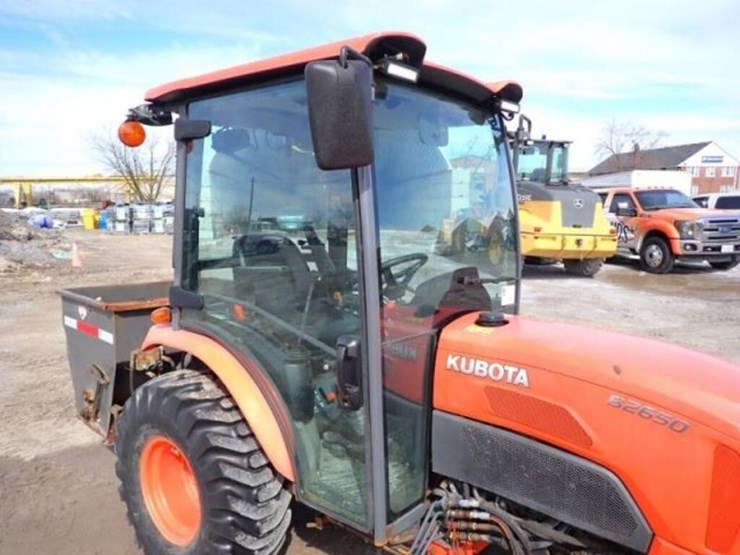 2017-kubota-b2650hsd-image-22
