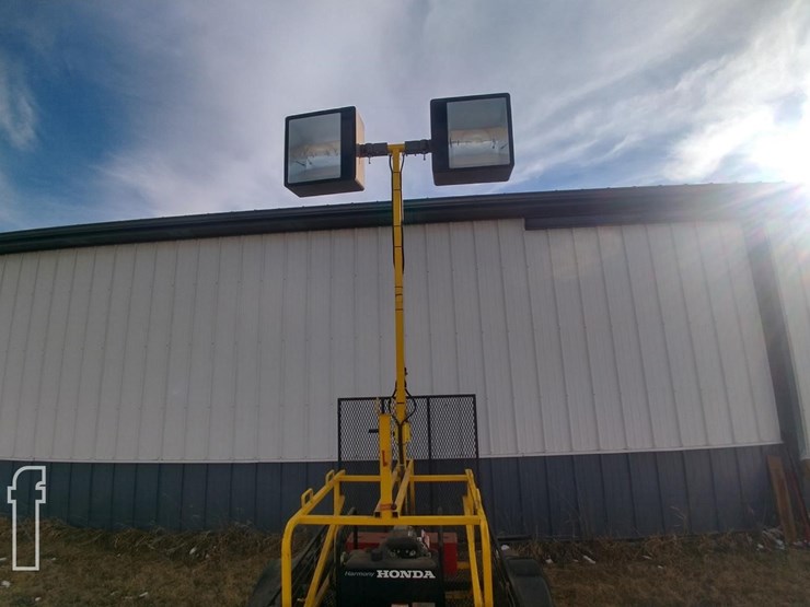 light-tower-w/-honda-generator-628-image-10