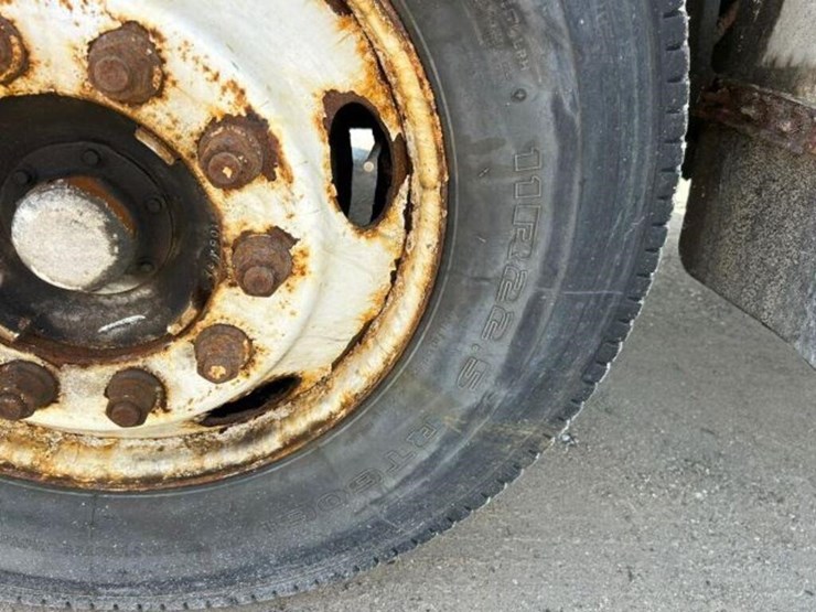 1997-ford-f800-image-89