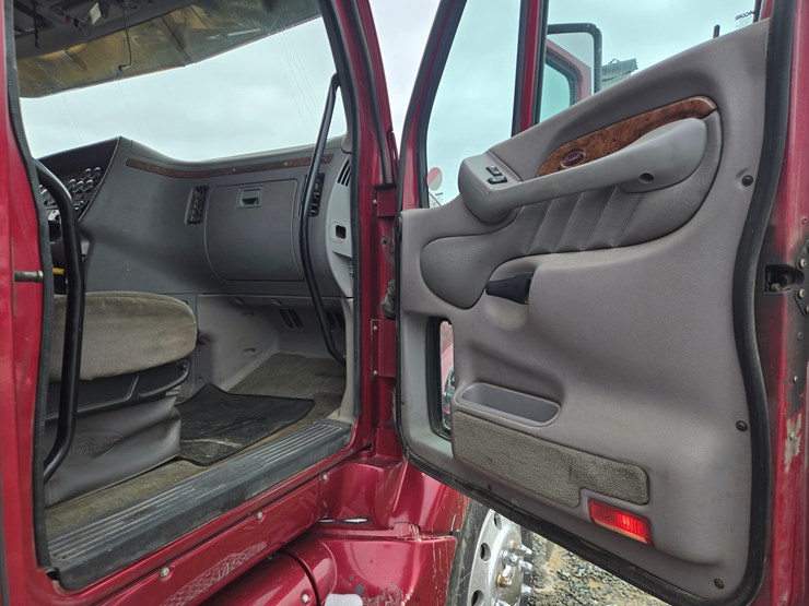 2007-peterbilt-387-image-74