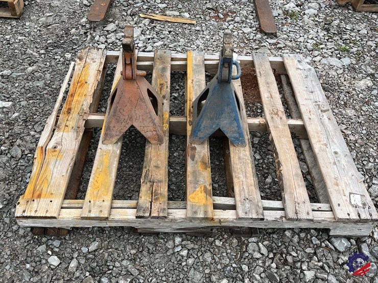 (2)-nesco-heavy-duty/-6t-adjustable-jackstands-image-9